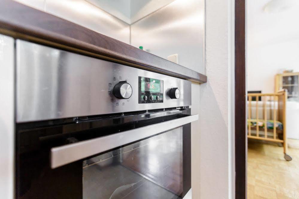 Mewo - In Der Messestadt Appartement Keulen